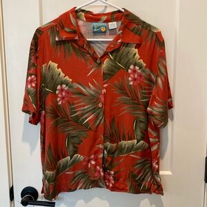 Bahama Beach Ladies Short Sleeve Hawaiian Top. ‎ Size Medium.  Button Up Front